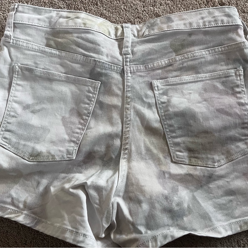 Pretty Multi Color Jean Shorts Universal Thread - Picture 2 of 3